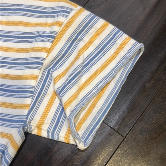 Women’s Size Medium Yellow, Blue, White Top - Picture 7 of 7